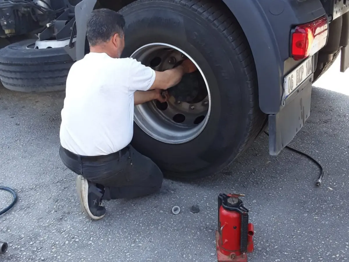 Hemşin Oto Lastikçi